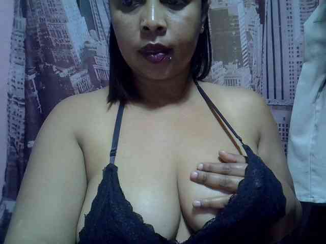bigass-tits webcam