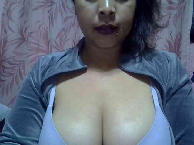 bigass-tits webcam