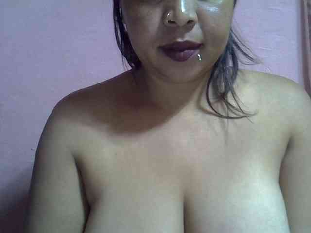 bigass-tits webcam