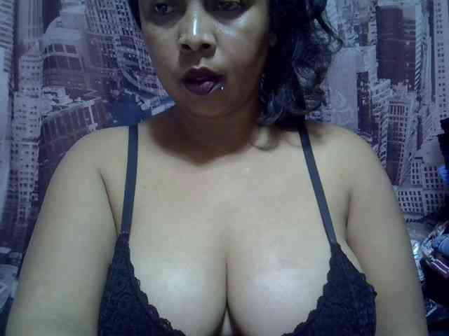 bigass-tits webcam