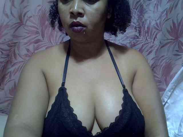 bigass-tits webcam