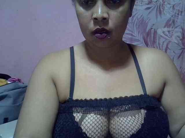 bigass-tits webcam