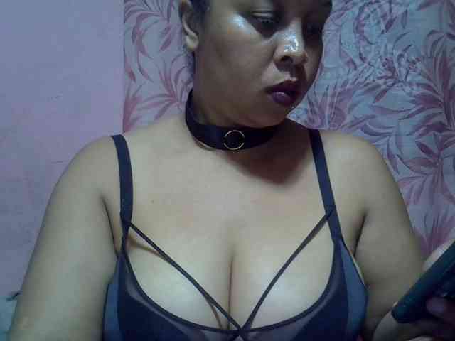 bigass-tits webcam