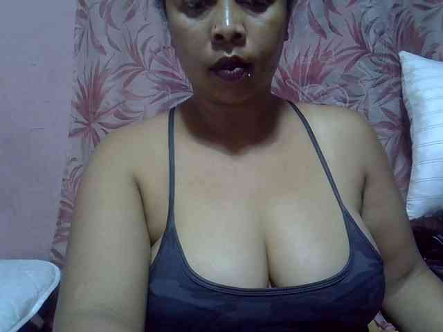 bigass-tits webcam
