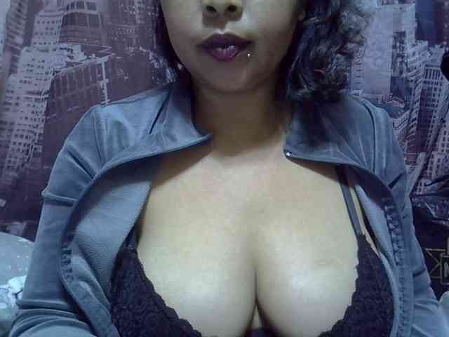 bigass-tits webcam