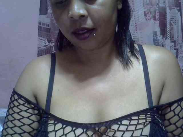 bigass-tits webcam