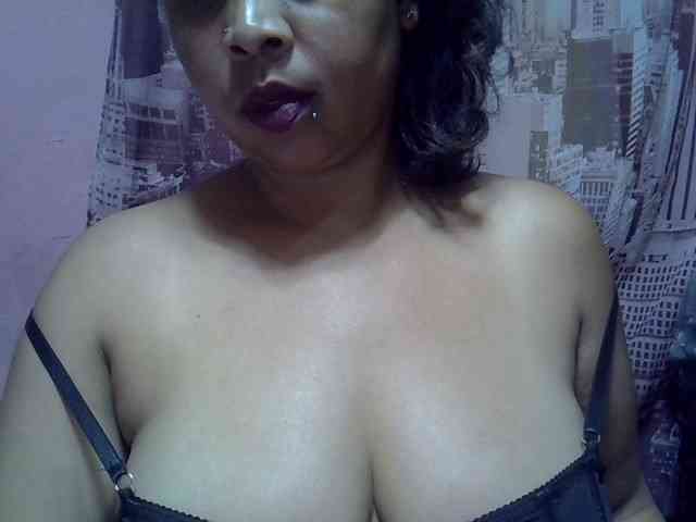 bigass-tits webcam