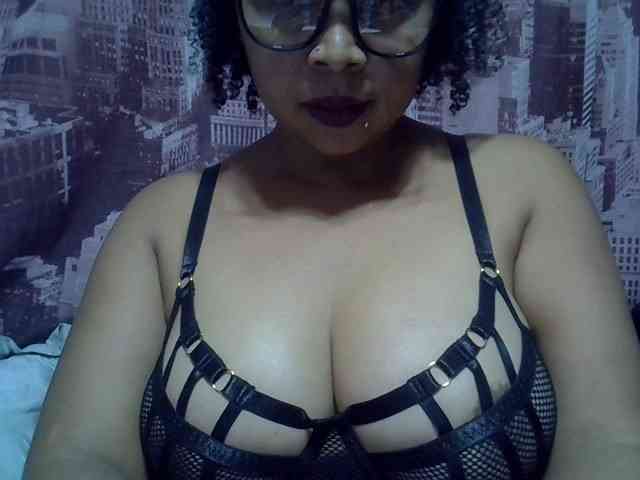 bigass-tits webcam