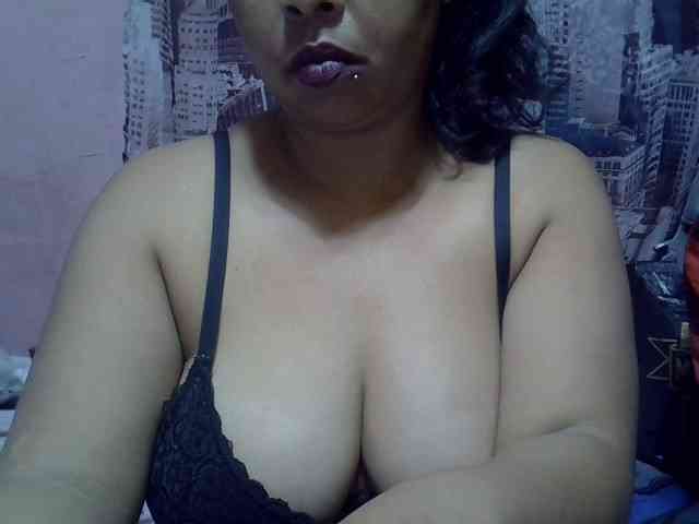 bigass-tits webcam