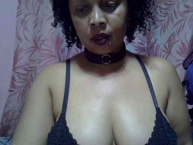 bigass-tits webcam