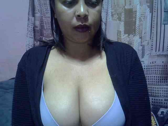 bigass-tits webcam