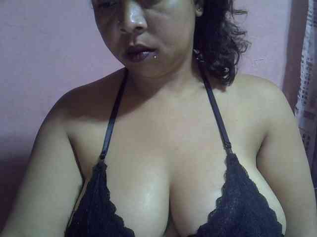 bigass-tits webcam