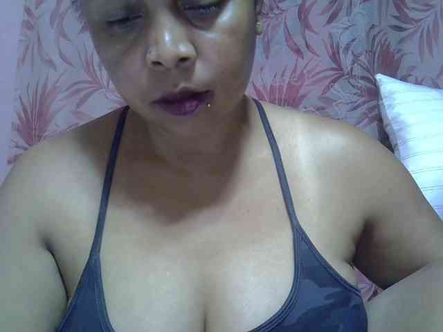 bigass-tits webcam