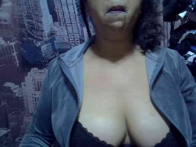 bigass-tits webcam