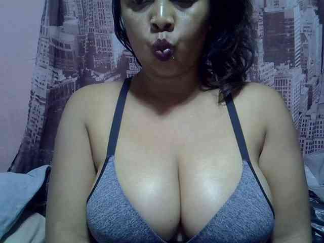 bigass-tits bigass-tits