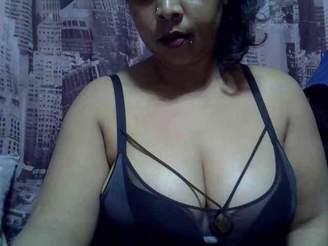 bigass-tits webcam