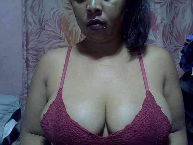 bigass-tits webcam