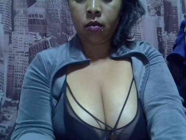 bigass-tits webcam