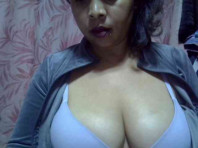 bigass-tits webcam