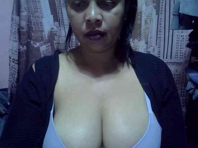 bigass-tits webcam