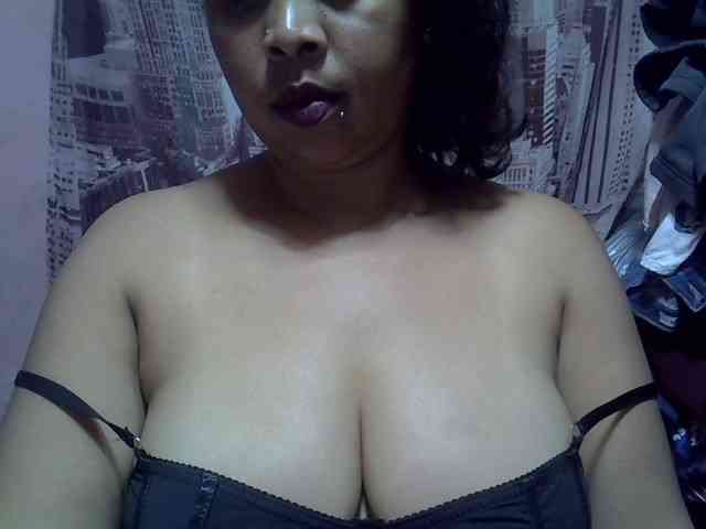 bigass-tits webcam