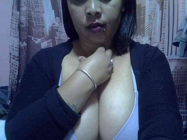 bigass-tits webcam