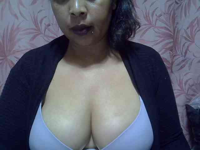 bigass-tits webcam