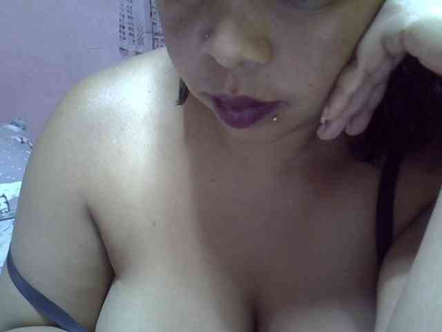 bigass-tits webcam