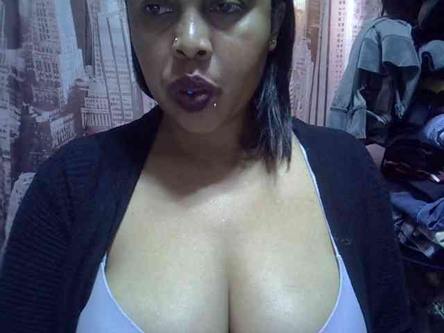 bigass-tits webcam