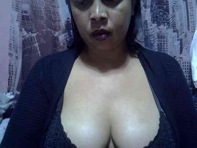 bigass-tits webcam