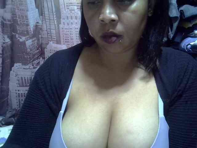 bigass-tits webcam