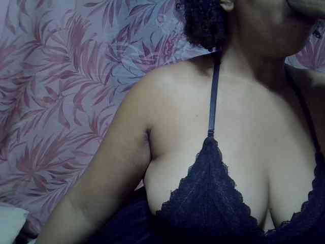 bigass-tits webcam
