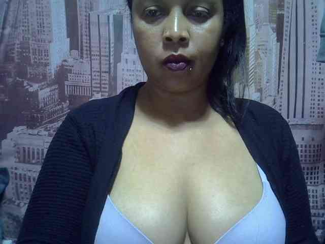 bigass-tits webcam