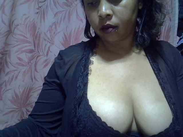 bigass-tits webcam