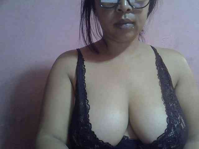 bigass-tits webcam
