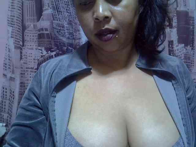 bigass-tits webcam