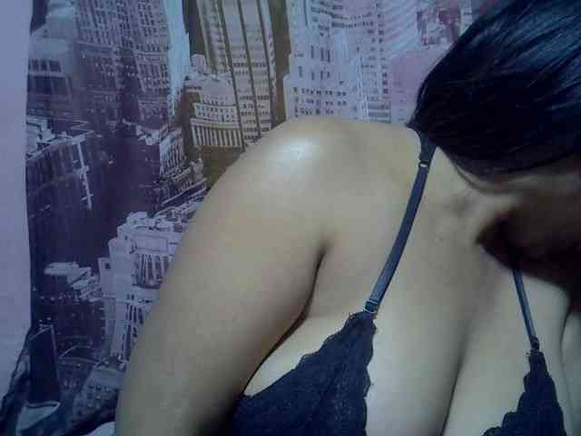 bigass-tits webcam