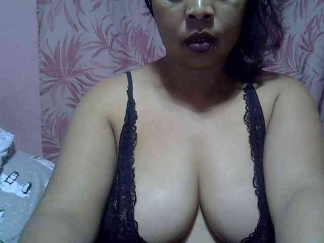 bigass-tits webcam
