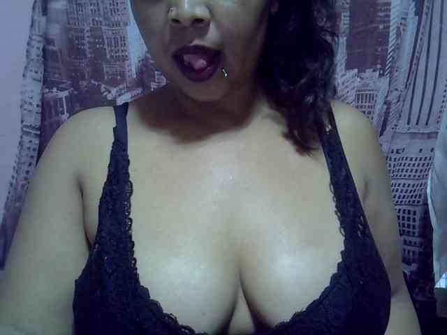 bigass-tits webcam