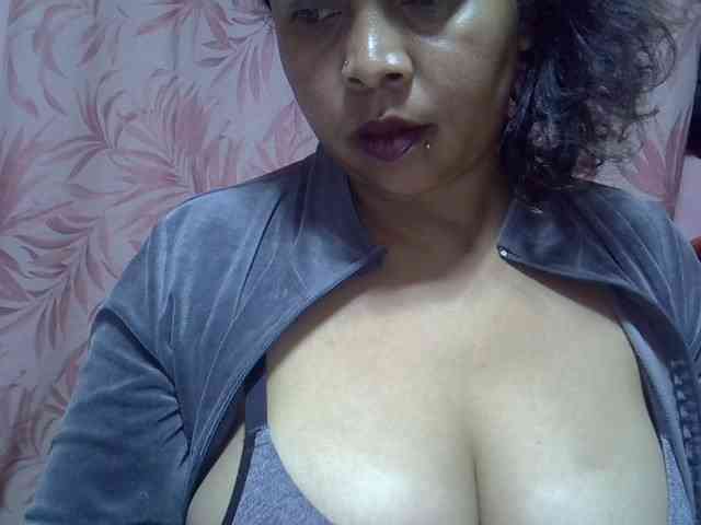 bigass-tits Sex Cam Show