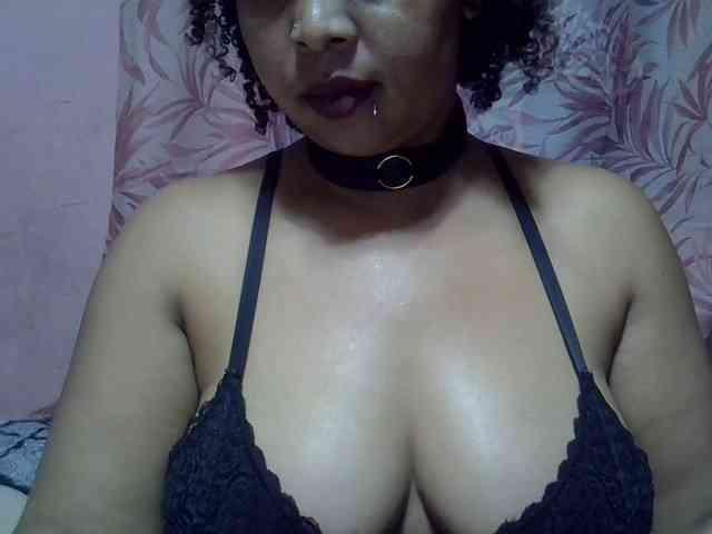 bigass-tits webcam