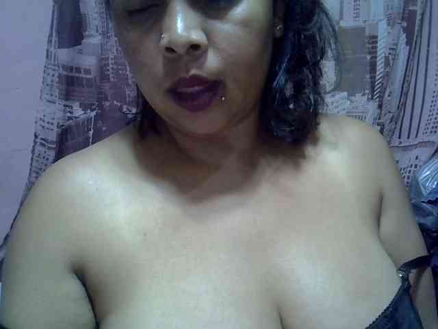 bigass-tits webcam