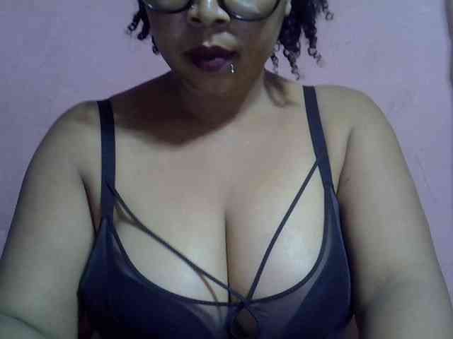 bigass-tits webcam