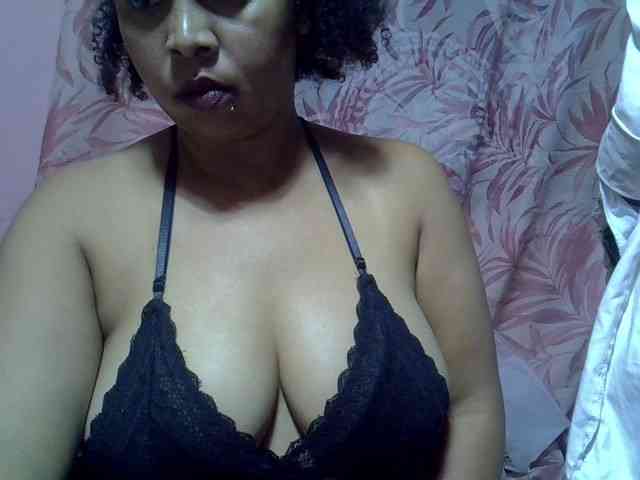bigass-tits webcam