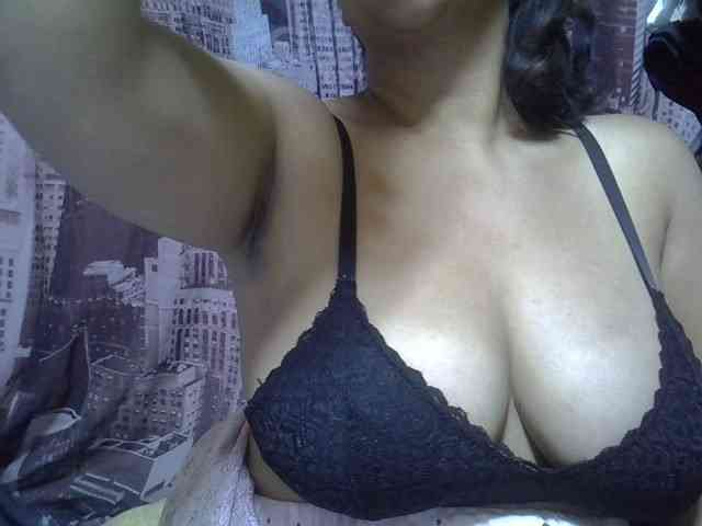 bigass-tits webcam