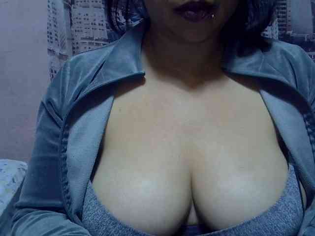 bigass-tits webcam