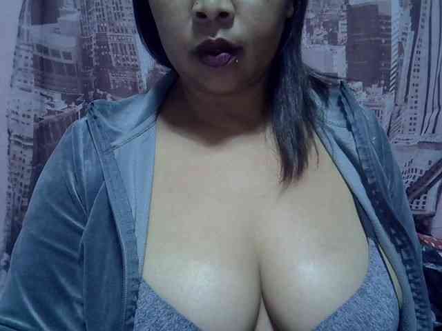 bigass-tits webcam