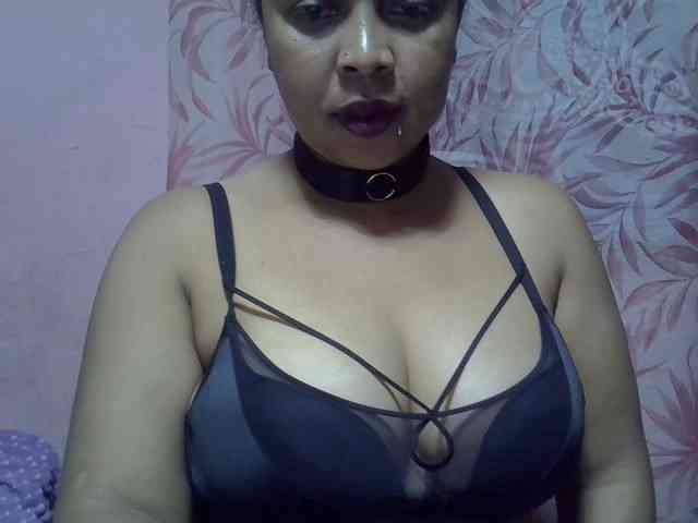 bigass-tits webcam
