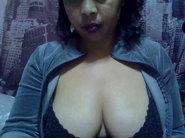 bigass-tits webcam