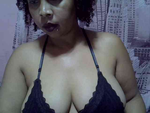 bigass-tits webcam